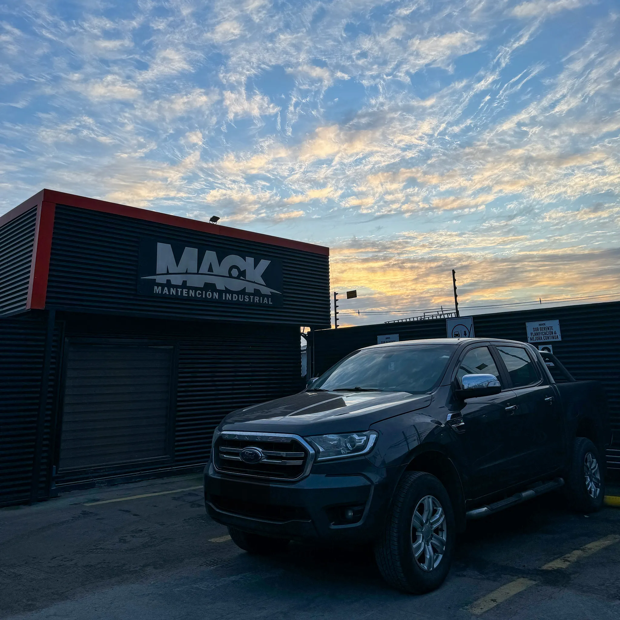 Oficina Mack Energy en Nacimiento